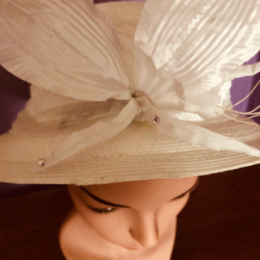Ladies Hats - Picture 3 of 5
